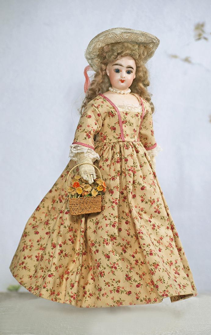 FRENCH BISQUE POUPEE BY GAULTHIER (1 of 2)