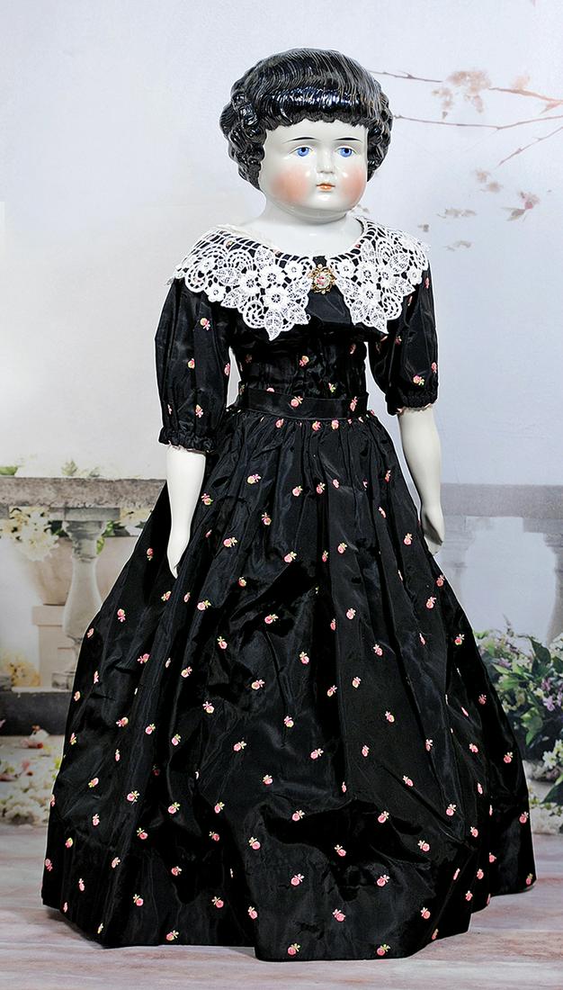 FINE, LARGE GERMAN CHINA LADY WITH SCULPTED BANGS AND (1 of 2)