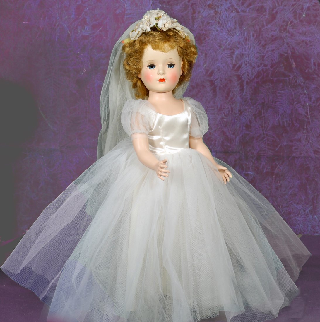 ALEXANDER 1953 HARD PLASTIC WENDY BRIDE. (1 of 1)