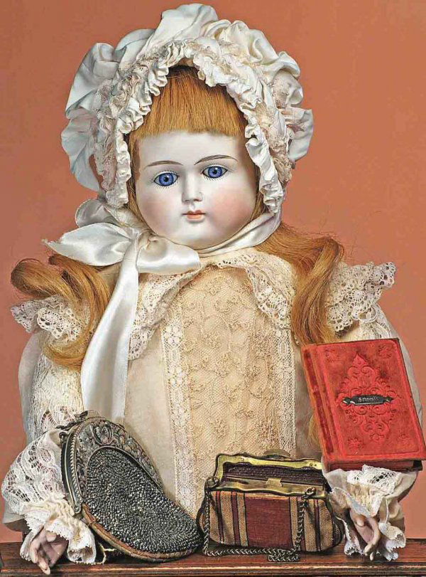 THREE ANTIQUE PURSES. Includes: 4" x 4 ½" round: THREE ANTIQUE PURSES. Includes: 4" x 4 ½" round purse with one silver beaded side and one leather side, embossed silver frame, silver clasp and chain; 3" x 2" firm-sided purse with rose and tan strip