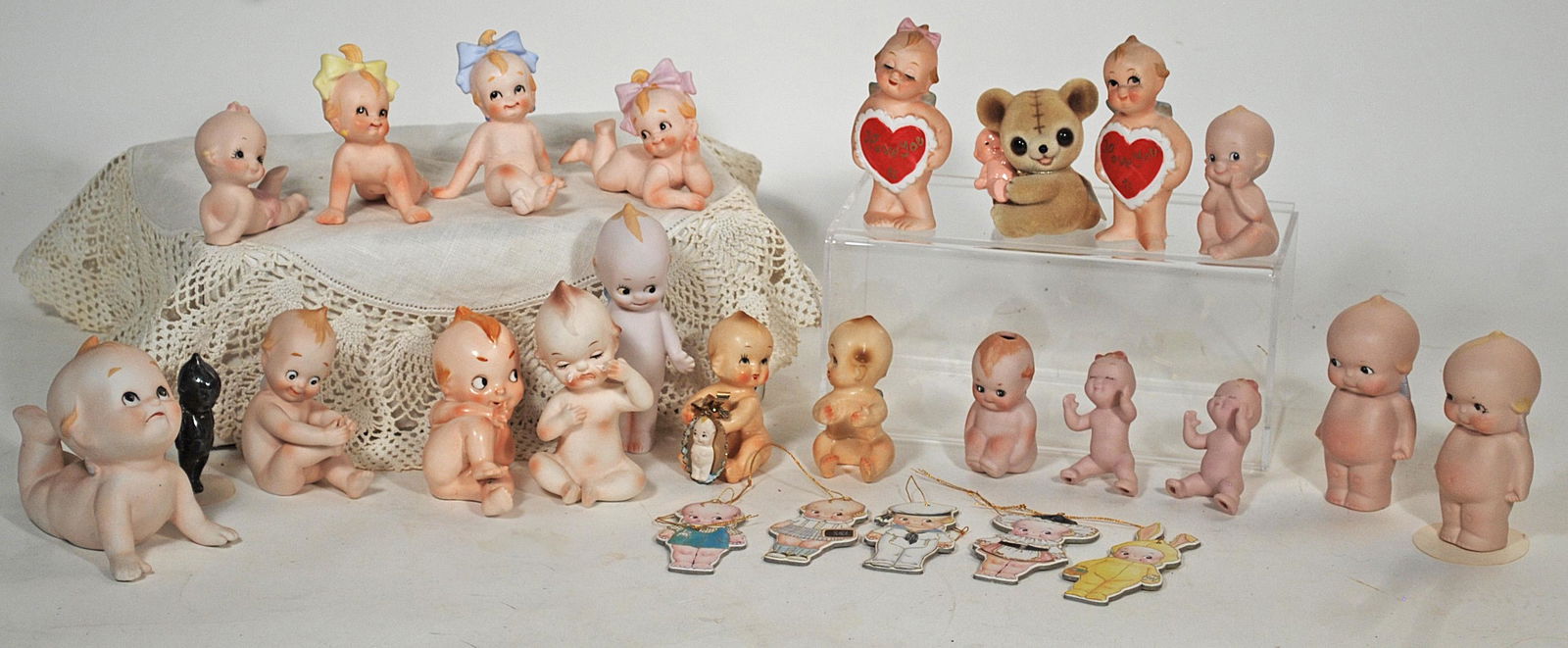 THREE KEWPIE COLLECTOR PLATES & EIGHTEEN CONTEMPORARY (1 of 3)