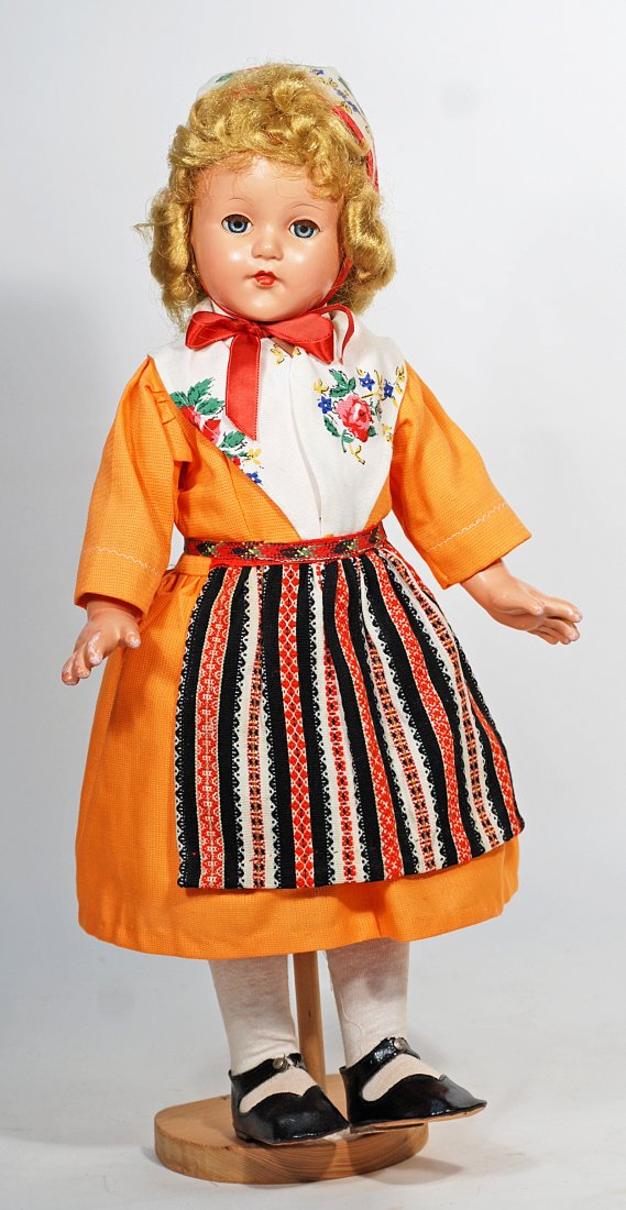 EFFANBEE HARD PLASTIC ANNE SHIRLEY IN PROVINCIAL COSTUM (1 of 1)