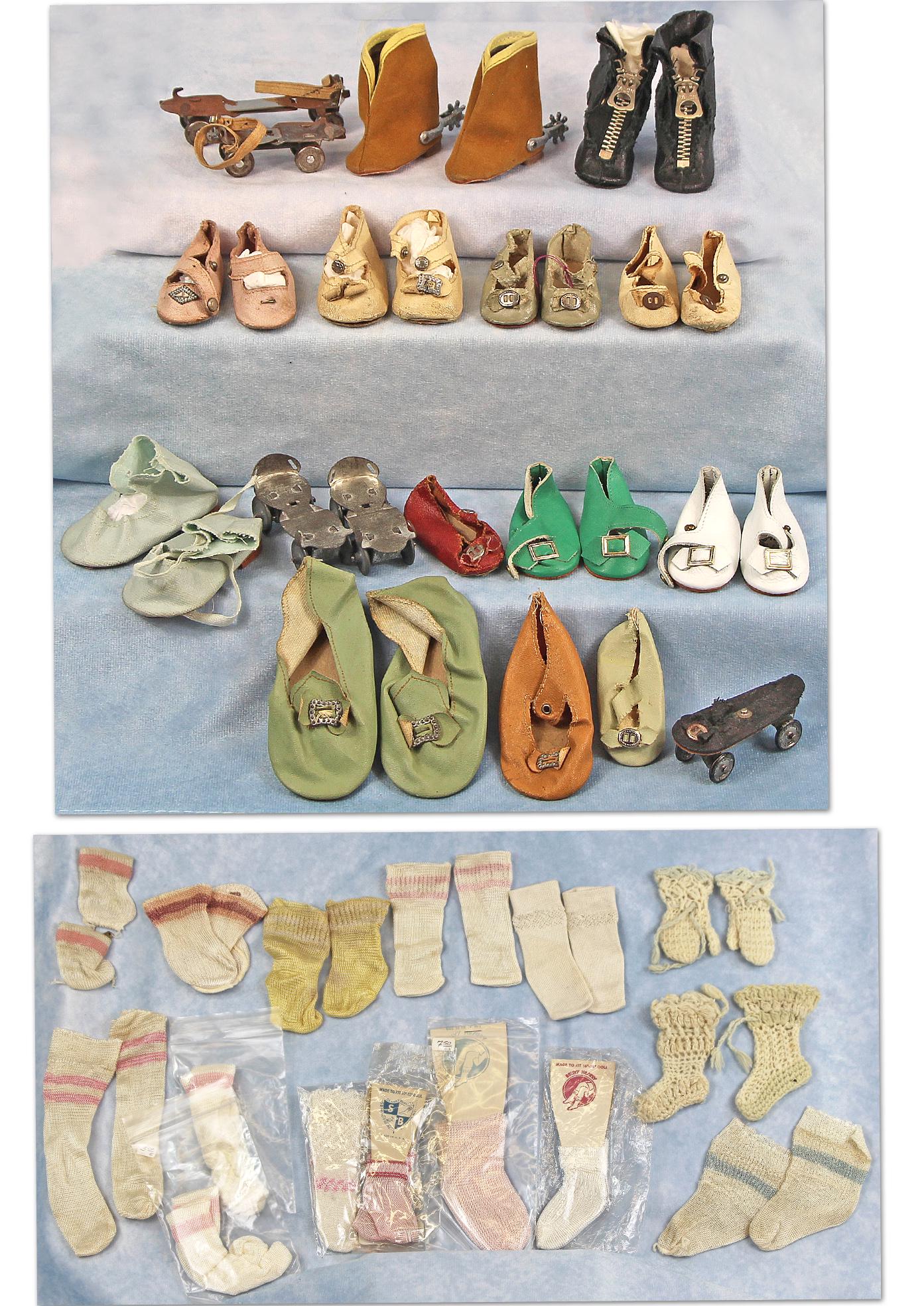 ASSORTMENT OF FOOTWEAR AND SOCKS FOR PATSY DOLLS (1 of 3)
