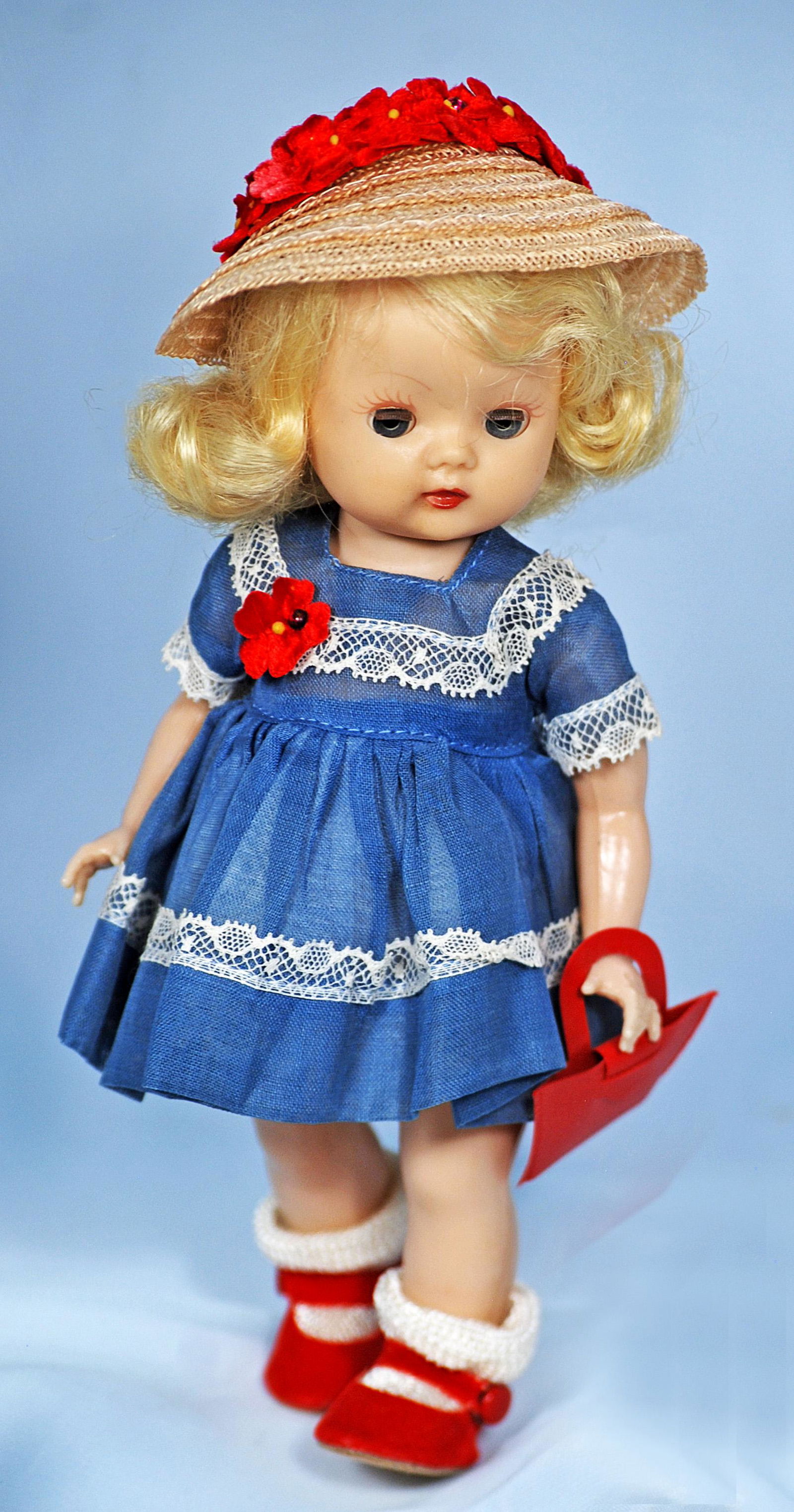 MUFFIE BY NANCY ANN STORYBOOK DOLLS (1 of 1)