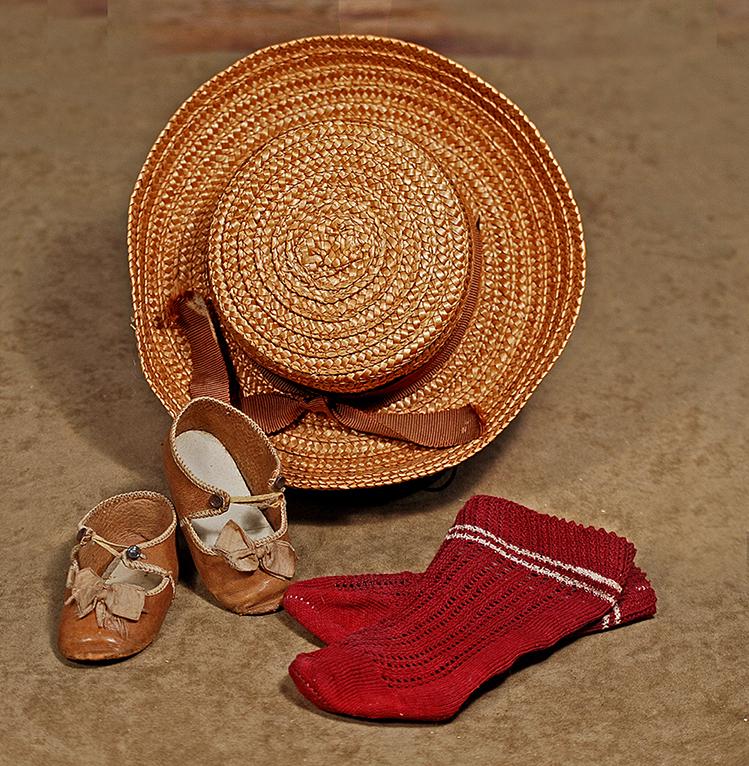 172.  ANTIQUE DOLL SHOES AND SOCKS WITH VINTAGE STRAW (1 of 1)