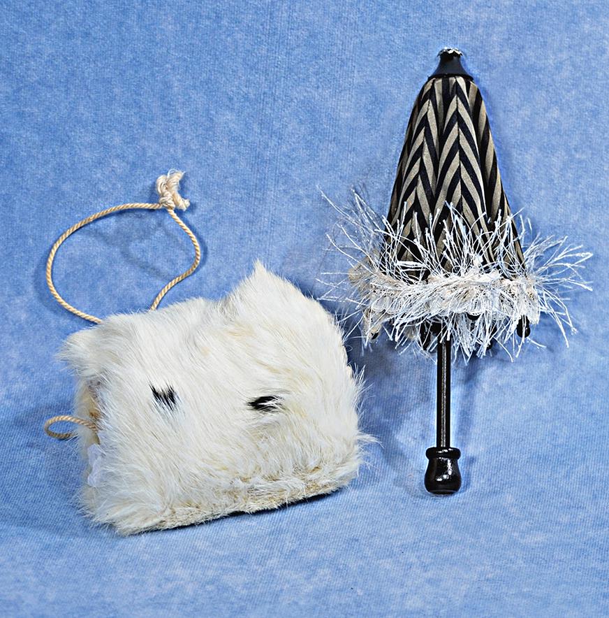 185.  DOLLS FUR MUFF AND PARASOL.  Antique lush white (1 of 1)