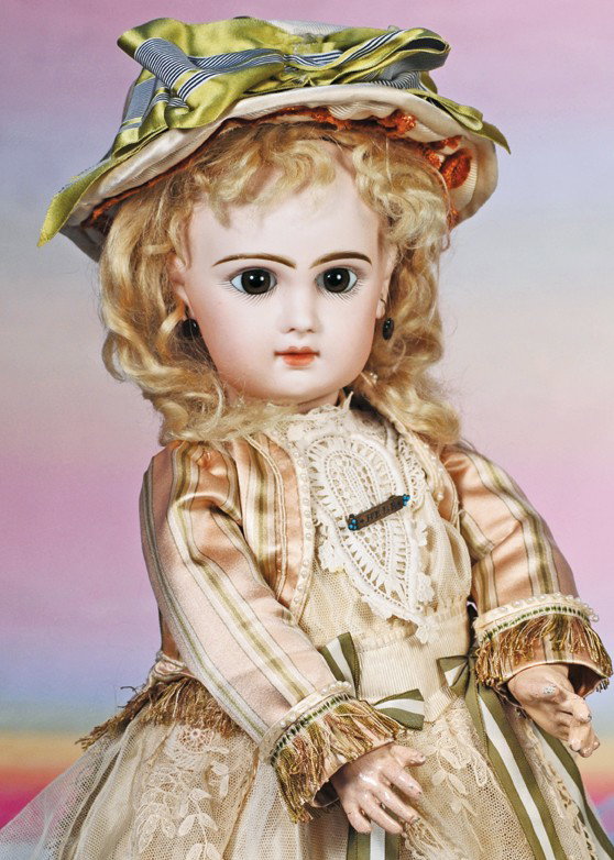 FRENCH BISQUE BEBE BY JUMEAU. Marks: Depose Tete : FRENCH BISQUE BEBE BY JUMEAU. Marks: Depose Tete Jumeau 8. 18 ½". Bisque socket head, brown paperweight eyes, painted long curly lashes, eyeliner, feathered and brushstroked brows, pierced ears, clos