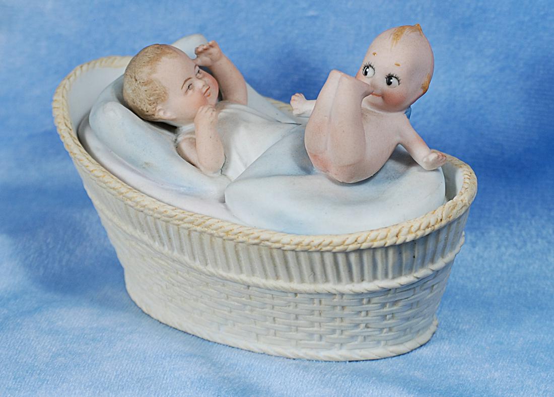 RARE BISQUE BLUNDERBOO KEWPIE WITH BABY IN BASSINET TRINKET BOX (1 of 1)
