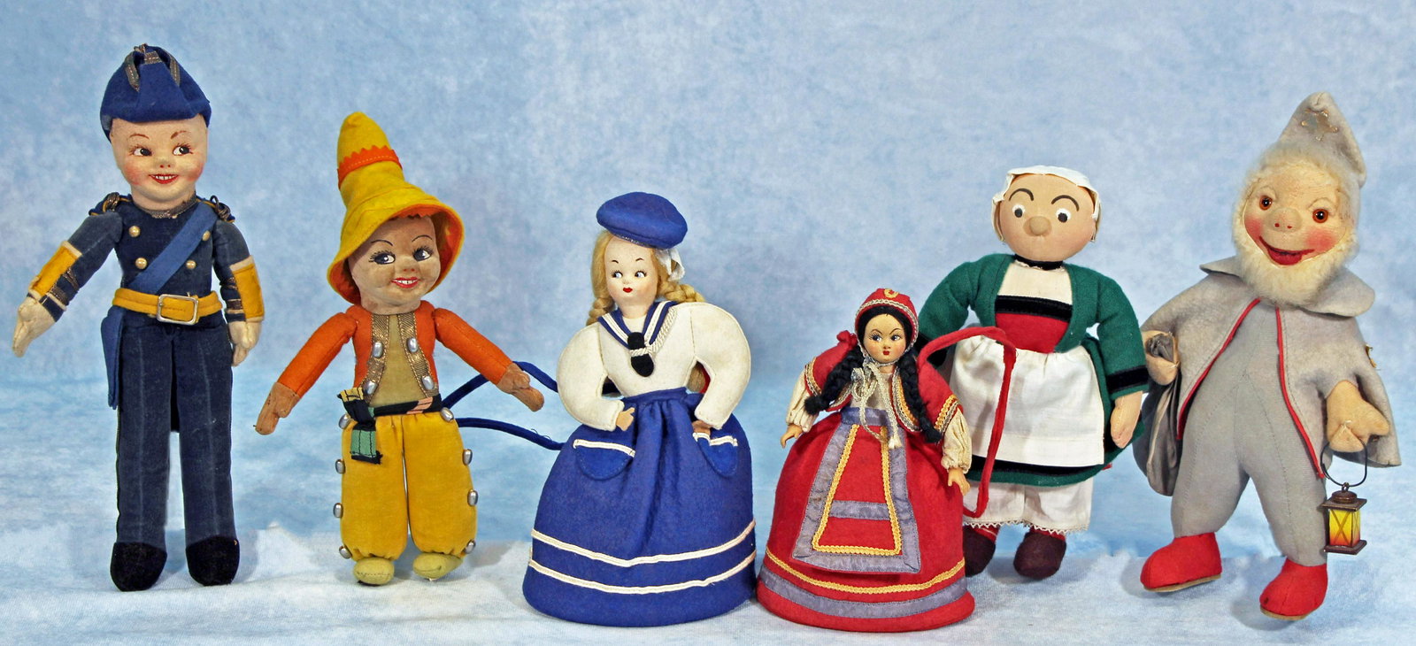 CLOTH DOLLS BY NORA WELLINGS AND OTHERS (1 of 1)