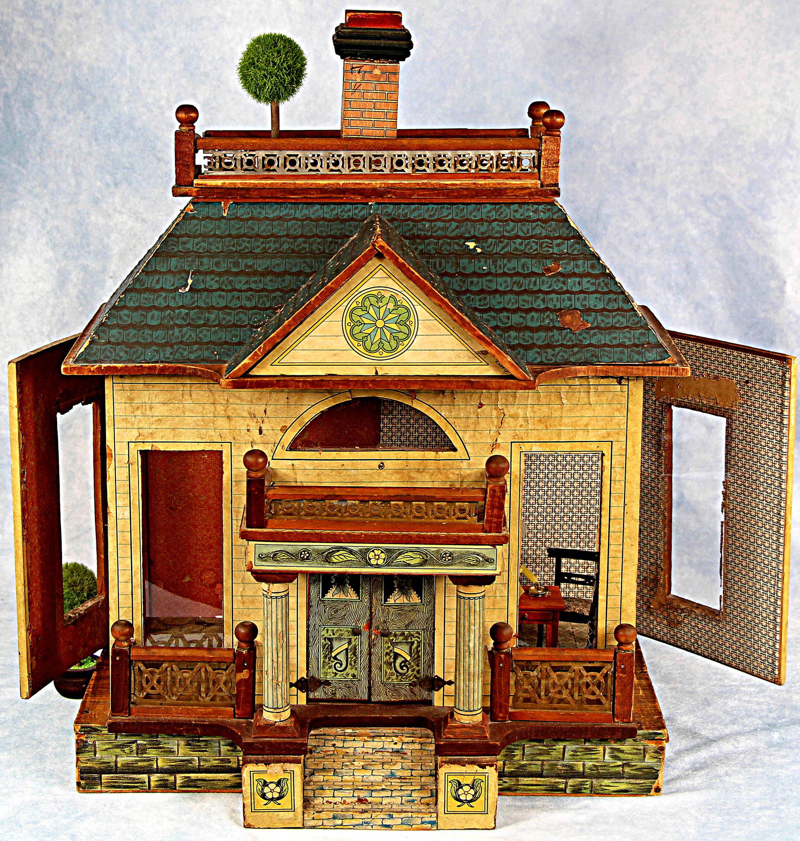 MANSARD DOLLHOUSE BY BLISS. (1 of 3)
