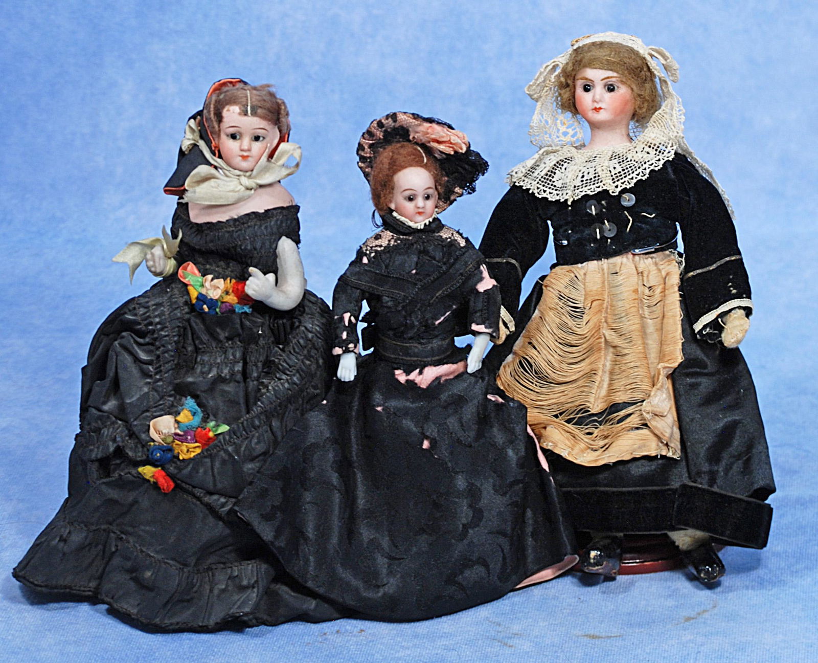 THREE SMALL GERMAN BISQUE DOLLS (1 of 1)
