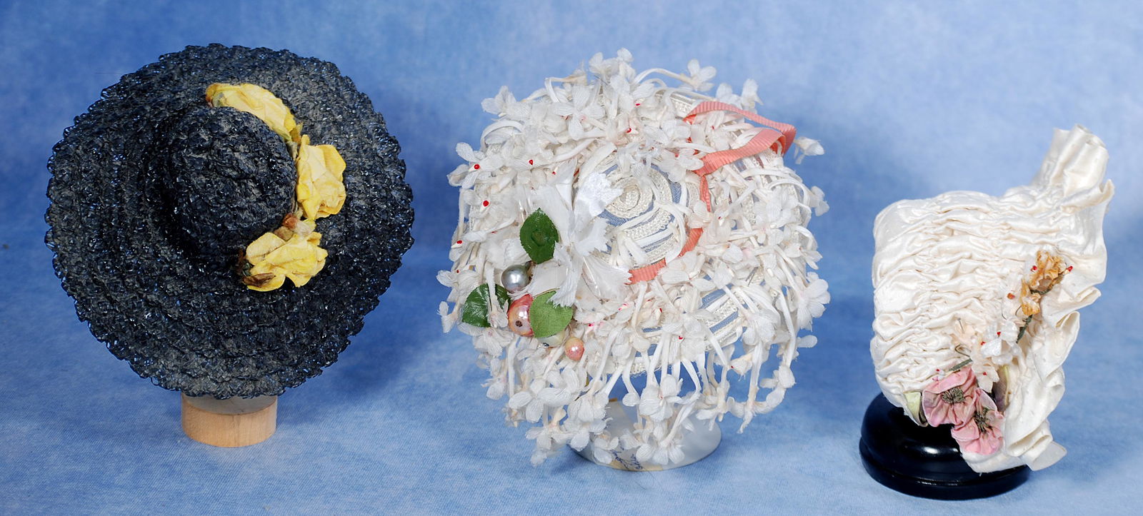 THREE DOLL BONNETS (1 of 1)