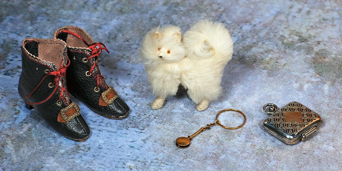 COLLECTION OF ACCESSORIES FOR POUPEE (1 of 1)