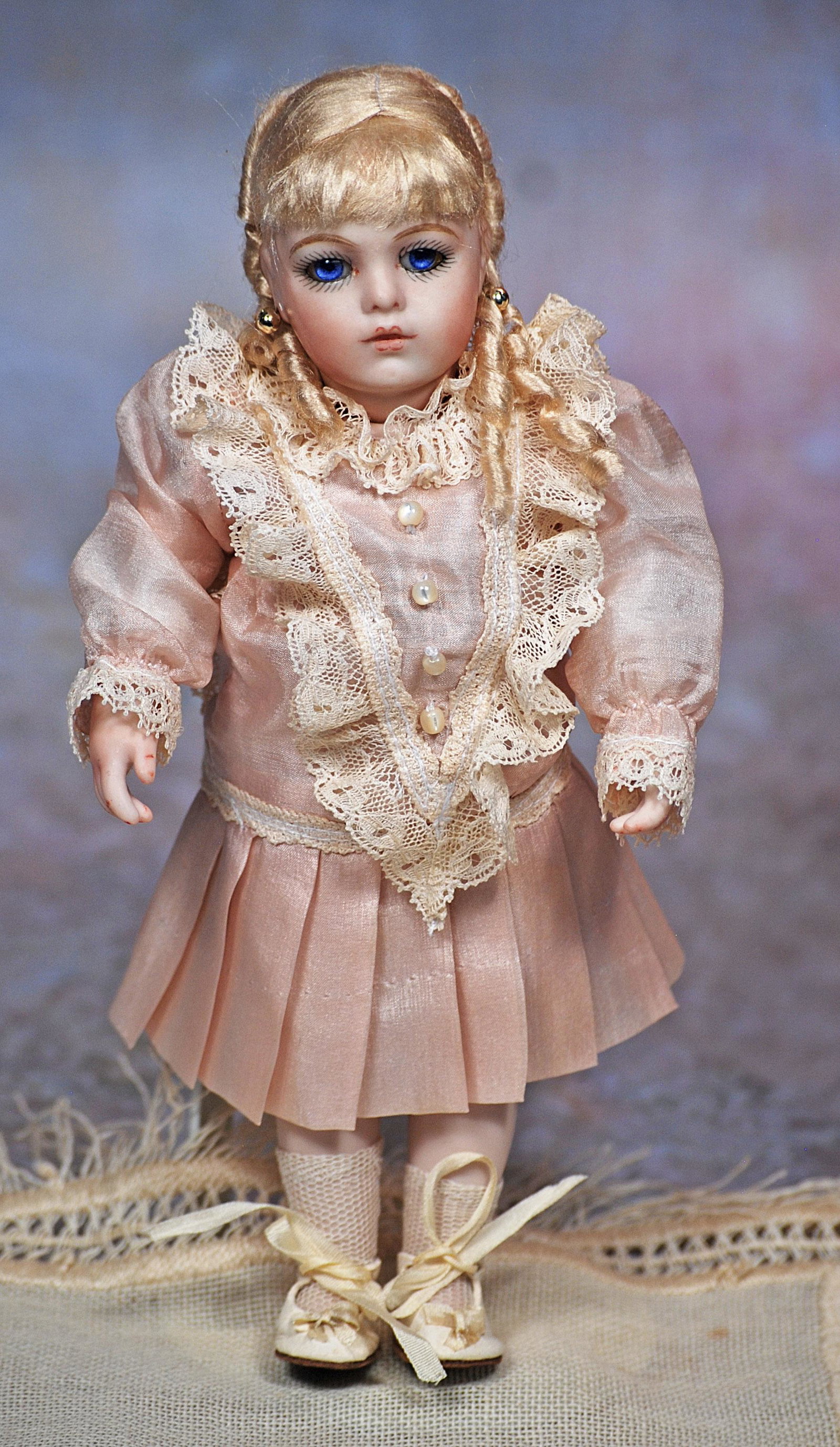 TINY BISQUE BEBE BRU BY CATHY HANSEN (1 of 1)