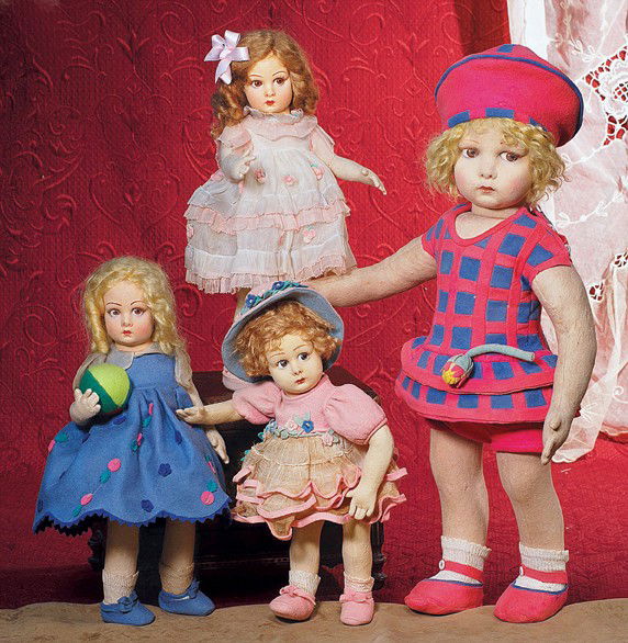 ITALIAN CLOTH "SPORT SERIES" GIRL BY LENCI. 14".: ITALIAN CLOTH "SPORT SERIES" GIRL BY LENCI. 14". Felt swivel head with mask pressed and painted facial features, brown side-glancing eyes, long curly lashes, arched brows, closed mouth, blonde mohair