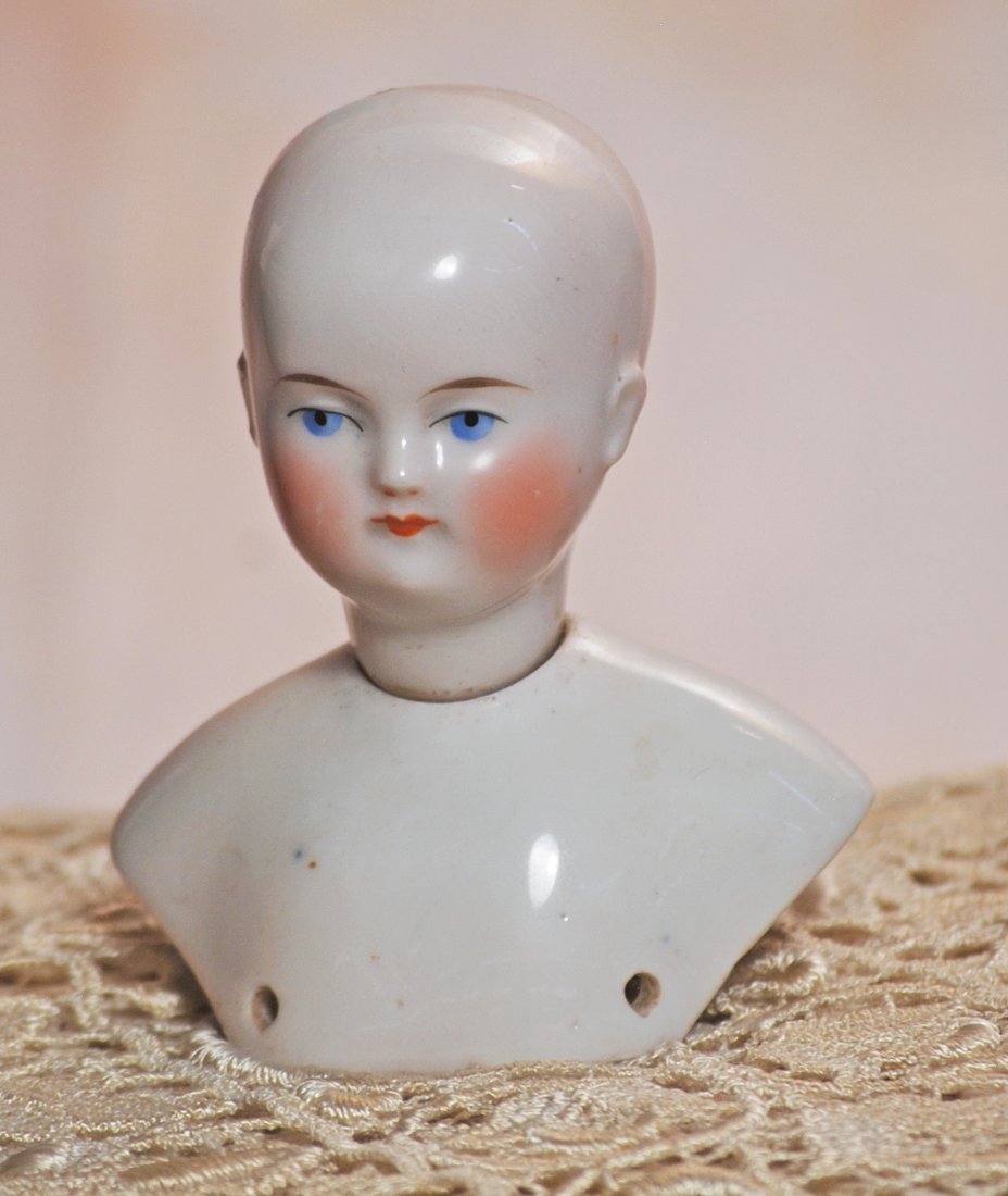 RARE GERMAN PORCELAIN BEIDERMEIER DOLL HEAD AND SHOULDER PLATE (1 of 1)
