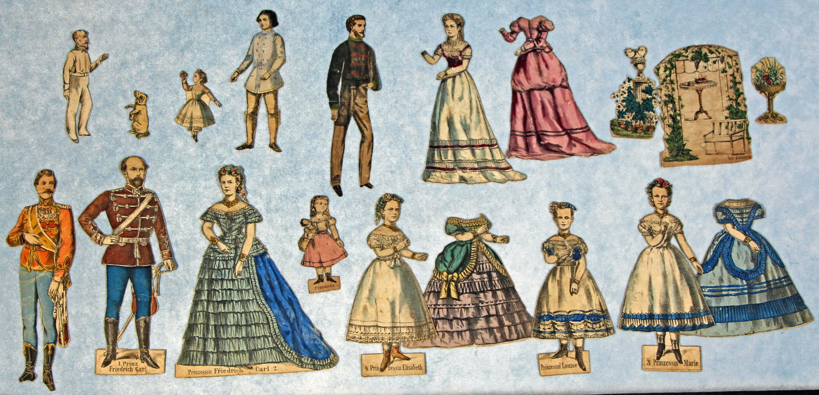 GERMAN ROYALTY PAPER DOLLS, 1800s.: 32. GERMAN ROYALTY PAPER DOLLS, 1800s. Twelve 2" to 6" paper dolls including labeled royalty: Prinz Friederich Carl, Prinzessin Friedrich Carl, Prinzessin Elisab eth, Prinzessin Louise, Prinzessin Mar