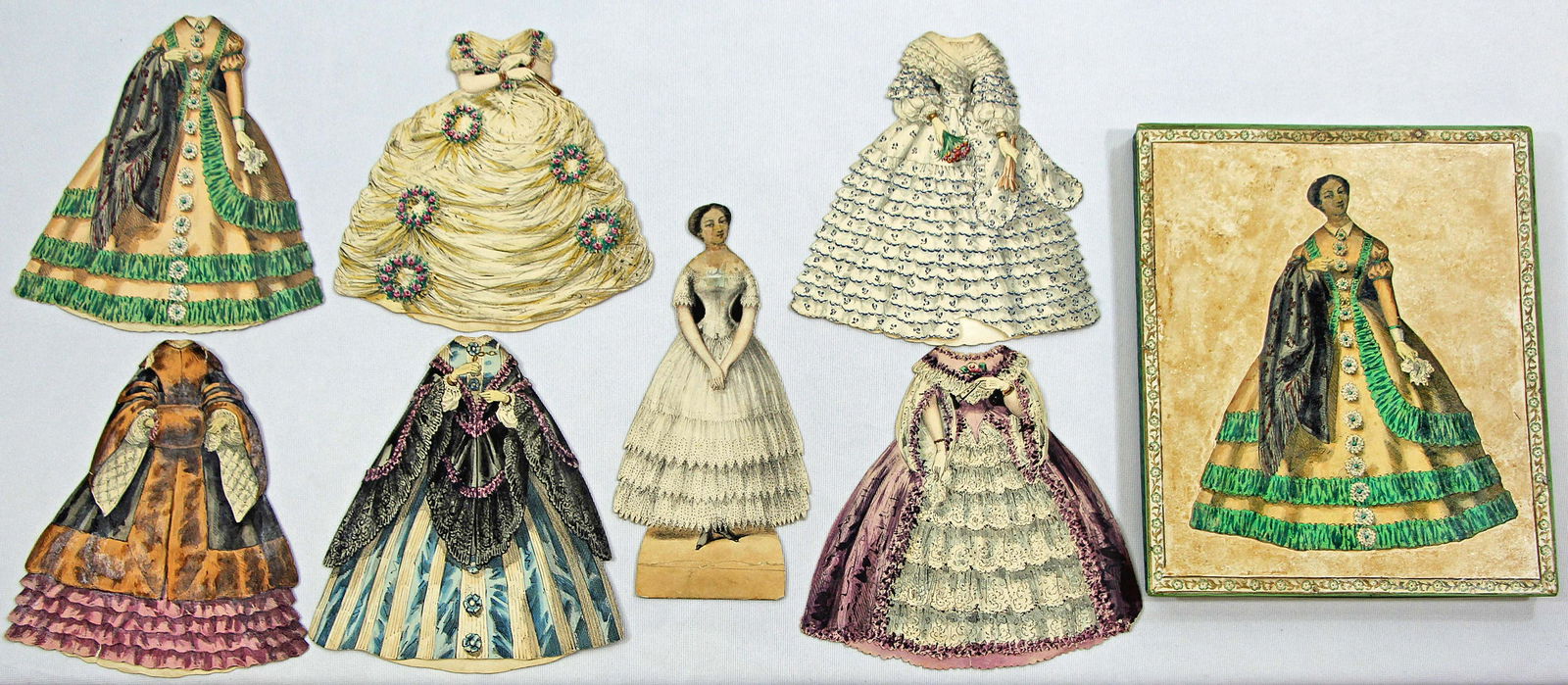 FRENCH BOXED PAPER DOLL AND COSTUMES (1 of 2)