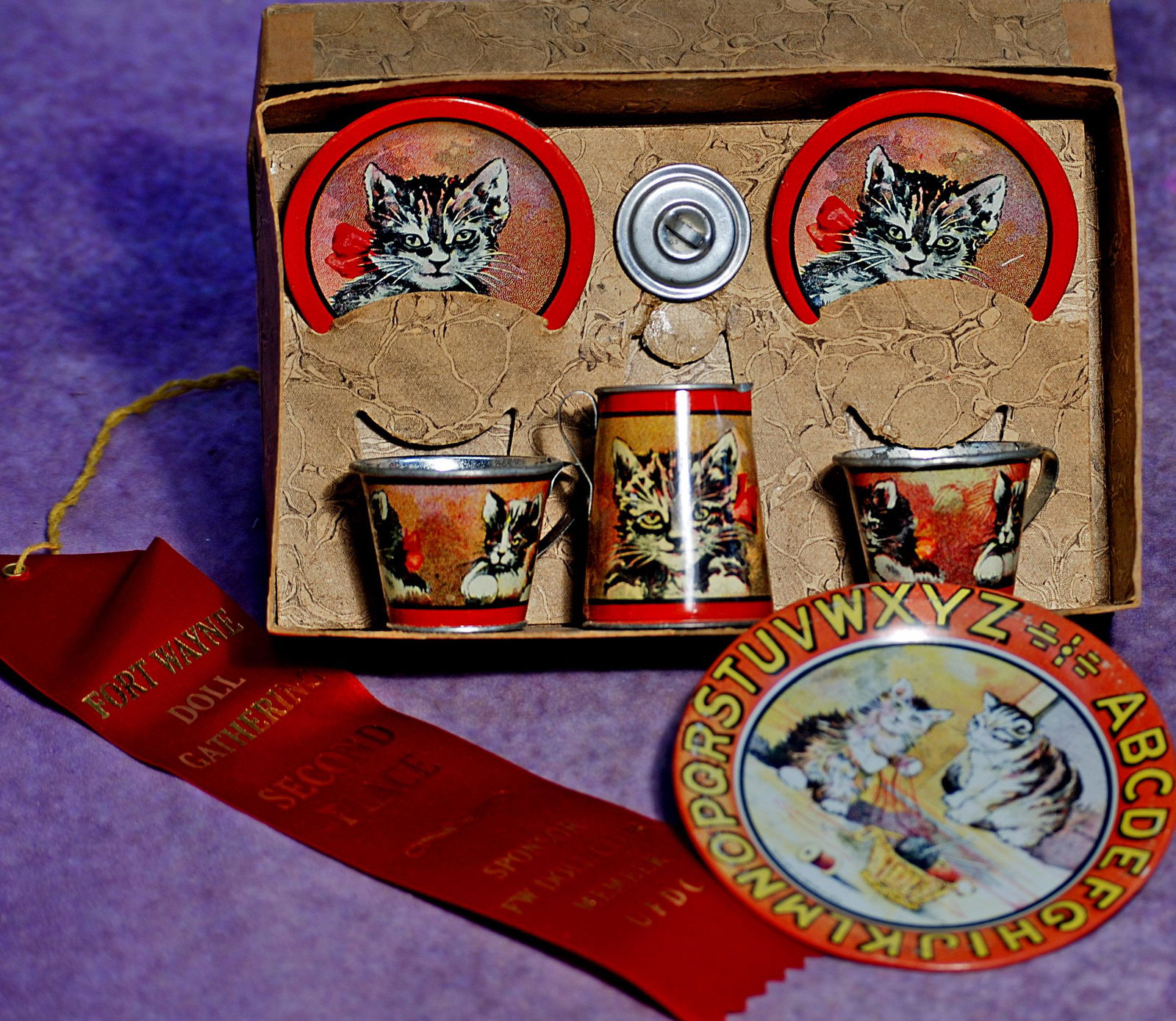 OHIO ART “THREE LITTLE KITTENS” TEA SET WITH BOX.  Lithographed tin toy seat set, six (1 of 1)
