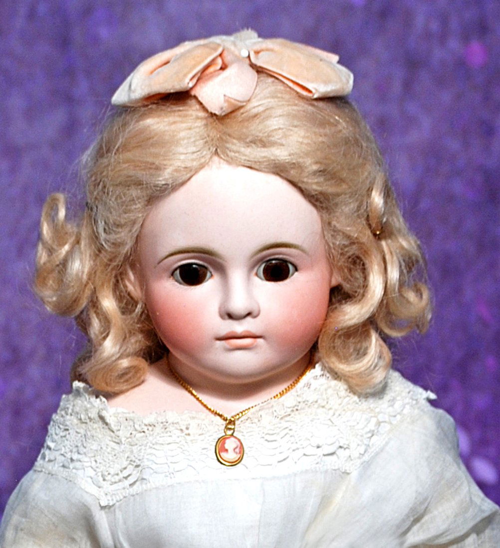 GERMAN BISQUE CLOSED MOUTH DOLL BY C.F. KLING. (1 of 3)