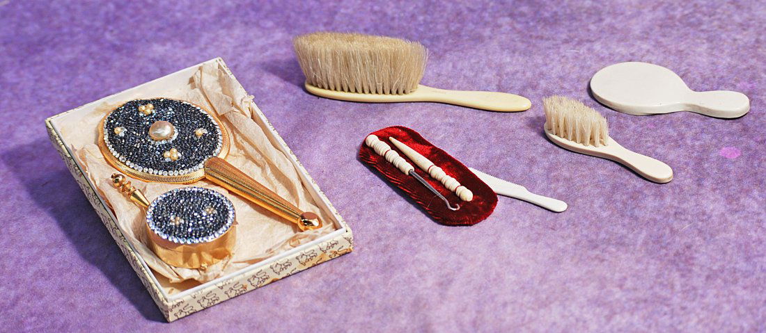 DOLL ACCESSORIES (1 of 1)