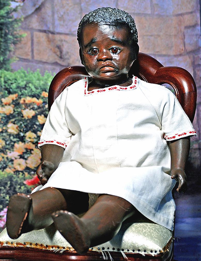 RARE, EXPRESSIVE AMERICAN PORTRAIT DOLL ATTRIBUTED TO LEO MOSS.  18”.  Marks: Rube (hand (1 of 2)