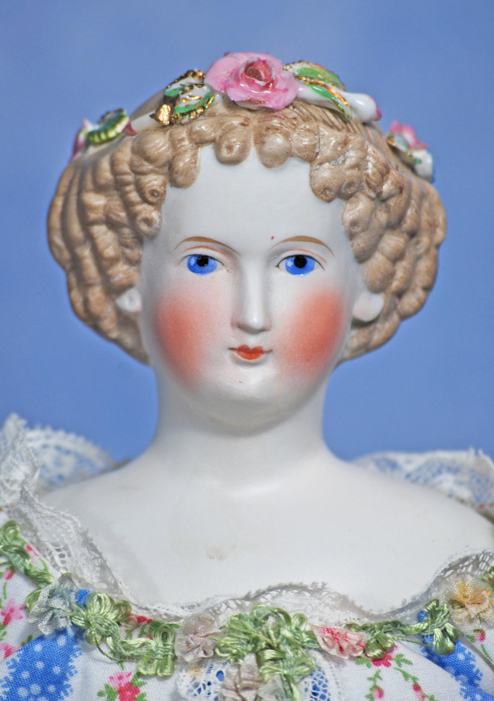 GERMAN BISQUE LADY WITH SCULPTED HAIR AND DRESDEN FLOWERS. 17”.  Bisque shoulder head lady (1 of 3)