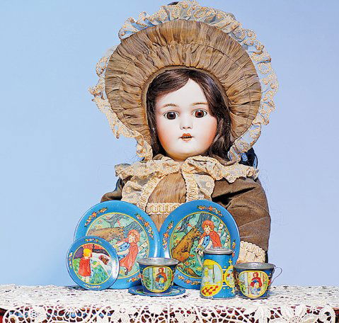 GERMAN BISQUE “BABY BLANCHE” DOLL BY SIMON & HALB: GERMAN BISQUE “BABY BLANCHE” DOLL BY SIMON & HALBIG. Marks: Baby Blanche, Halbig, S & H. 21 ½”. Bisque socket head, brown sleep eyes, painted lashes, molded and feathered brows, pierced ears, o