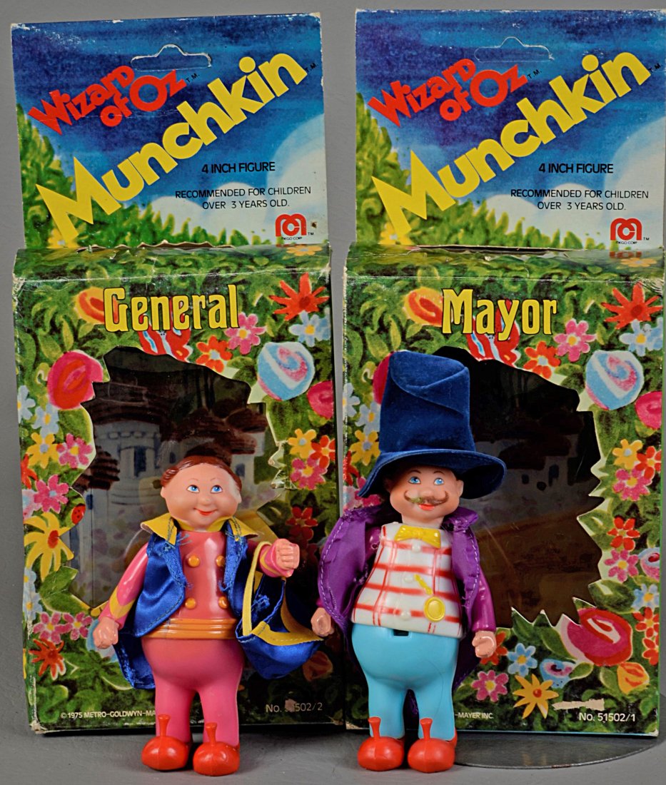 MEGOS WIZARD OF OZ FIGURES - MUNCHKIN GENERAL AND MAYOR (1 of 1)