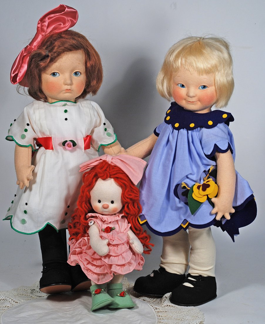 FINE ARTIST CLOTH DOLLS ERNESTINE AND MARION WITH THEIR LITTLE DOLL LOUISE BY MARTHA HAUT MELTON. (1 of 1)
