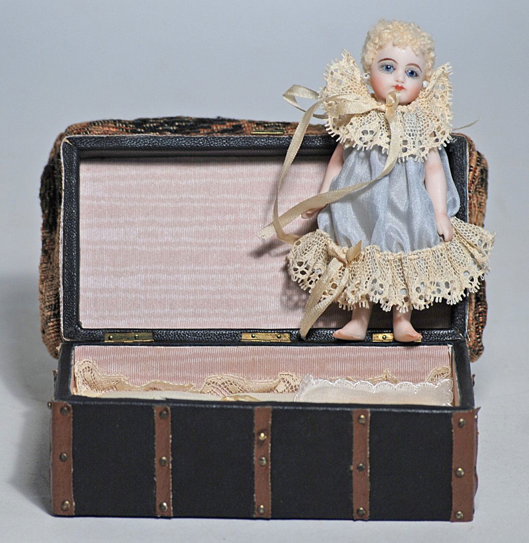 CATHY HANSEN ALL-BISQUE LISETTE WITH TRUNK, FOR 1998 UFDC. (1 of 1)