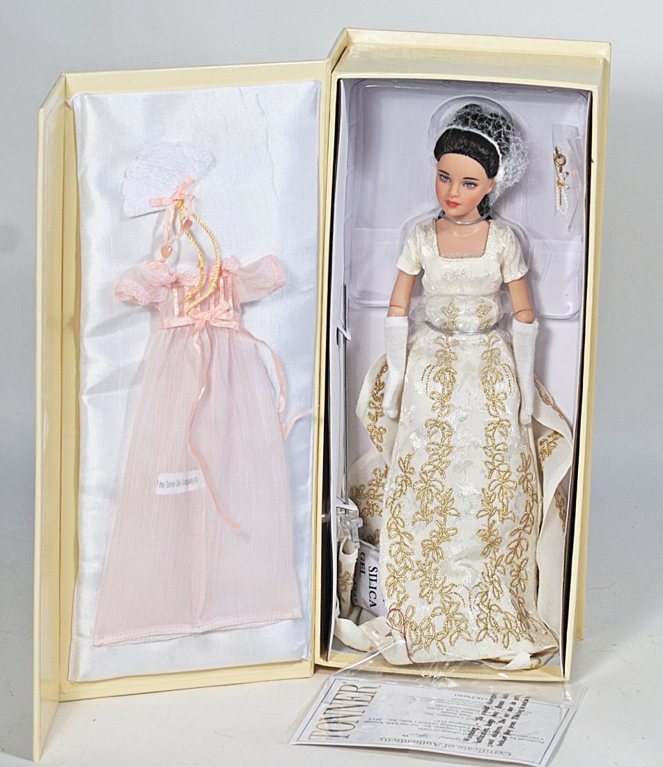 TINY KITTY COLLIER DOLL, A CAPITAL AFFAIR, BY ROBERT TONNER (1 of 1)