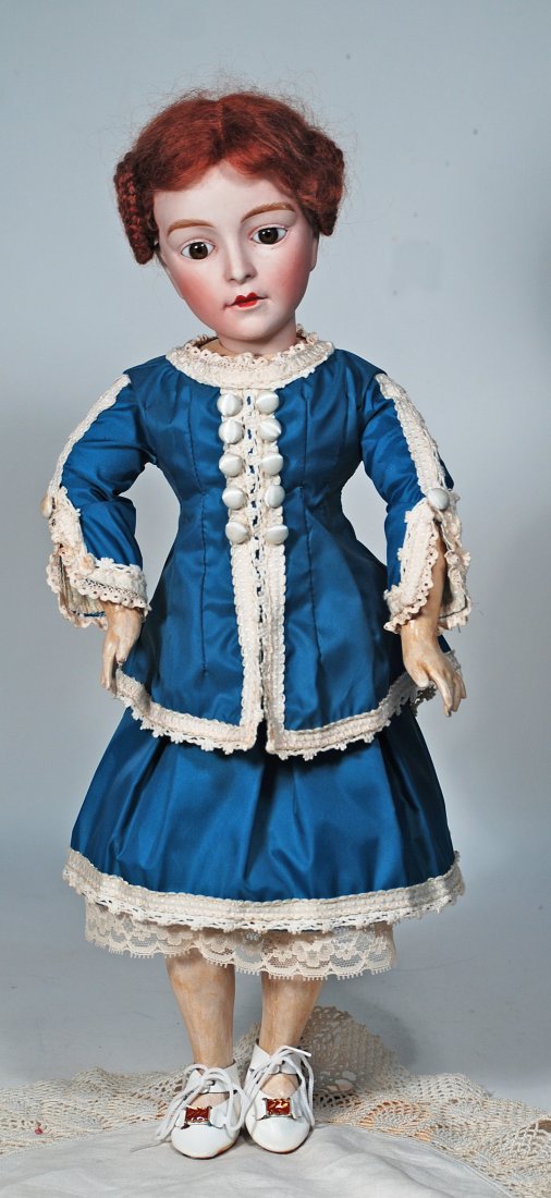 FRENCH BISQUE LADY DOLL 'LA PATRICIENNE'ATTRIBUTED TO LANTERNIER WITH RARE DASPRES BODY. (1 of 4)