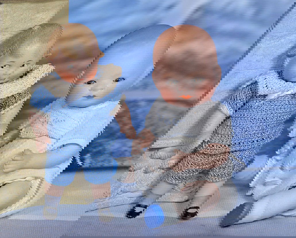 GERMAN ALL-BISQUE BYE-LO BABY WITH GLASS EYES   6” (1 of 2)