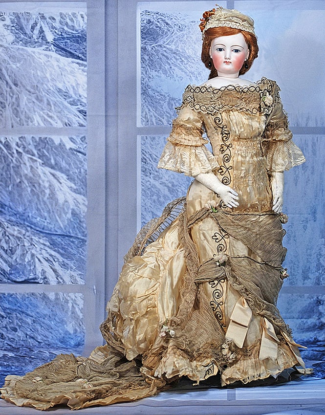 BEAUTIFUL FRENCH BISQUE POUPEE BY GAULTHIER IN LAVISHED DESIGNED ORIGINAL GOWN   24” (1 of 2)