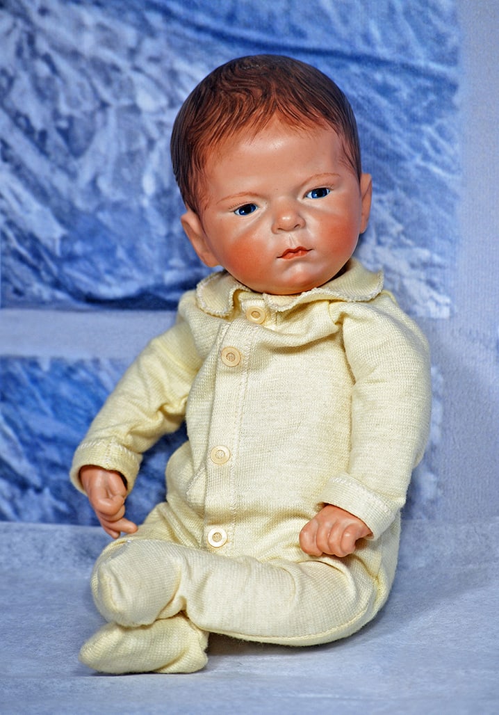 MARTHA ARMSTRONG HAND BABY 11”: 11” Marks 5/25 © 1978 Martha Armstrong Bisque swivel head, painted brown hair, painted features,