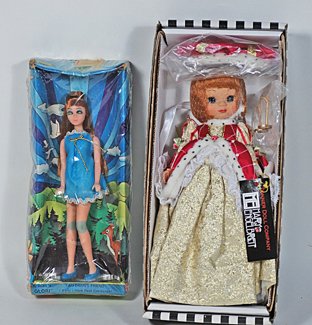 MARY ENGLBRET DOLL AND DAWN DOLL (1 of 1)
