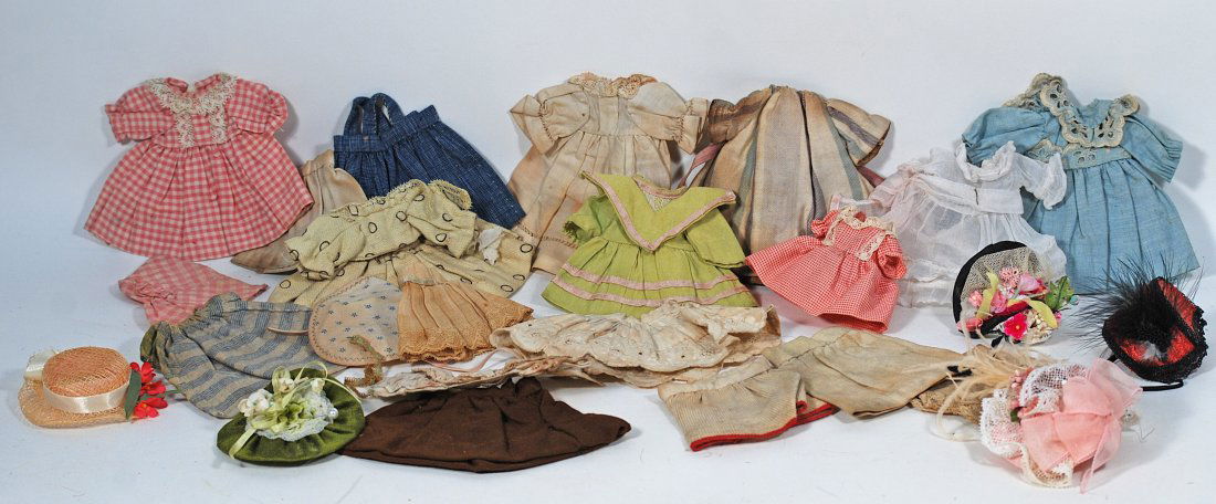 LOT OF DOLL  CLOTHES, ANTIQUE AND CONTEMPORARY.. (1 of 1)
