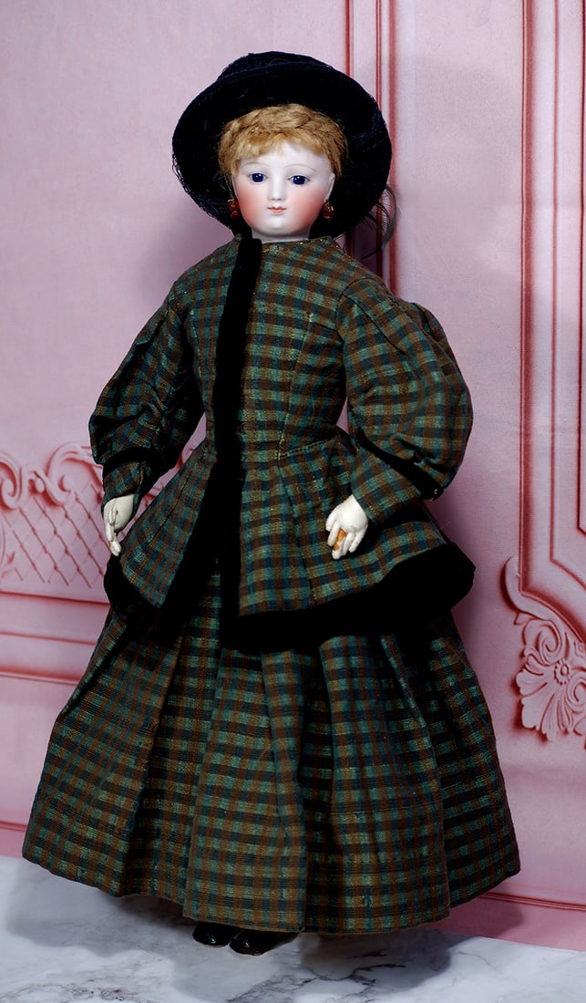 FRENCH BISQUE POUPEE ATTRIBUTED TO BARROIS (1 of 2)