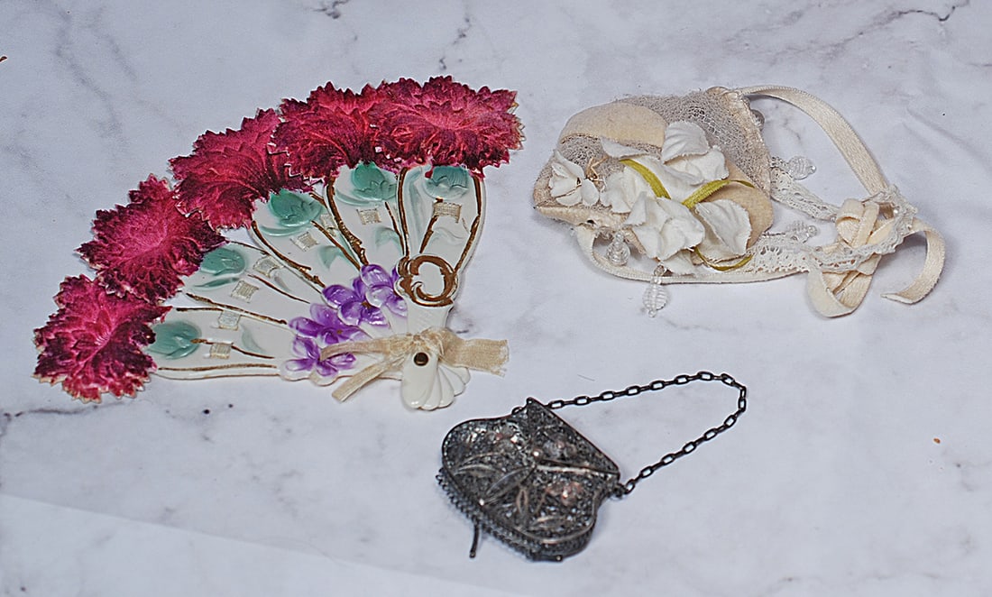 ANTIQUE WHITE FASHION BONNET AND METAL PURSE (1 of 1)