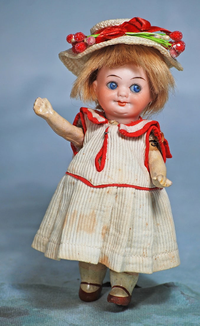 GERMAN BISQUE GOOGLY BY MARSEILLE (1 of 1)