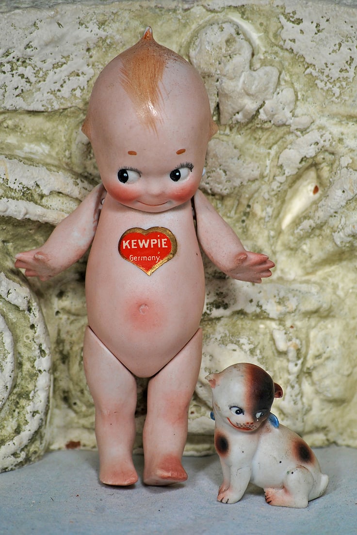 GERMAN BISQUE KEWPIE AND DOODLE DOG (1 of 1)