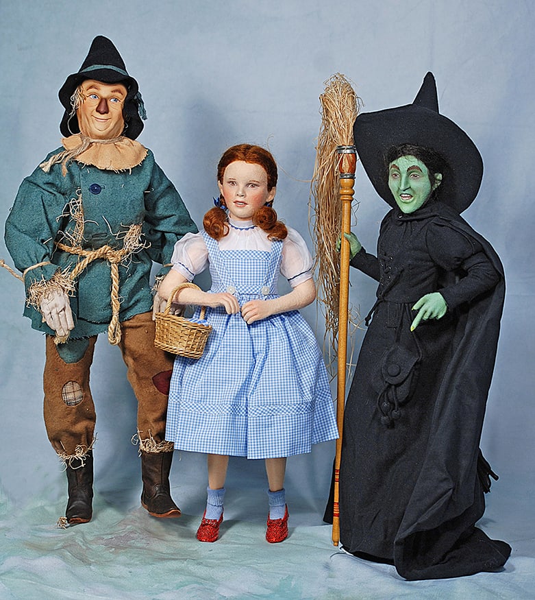 R. JOHN WRIGHT WIZARD OF OZ SERIES SCARECROW: R. JOHN WRIGHT WIZARD OF OZ SERIES SCARECROW. 18". All-felt doll with hand painted features and embossed burlap complexion, fully jointed including knees. Dressed in authentically detailed custom-made