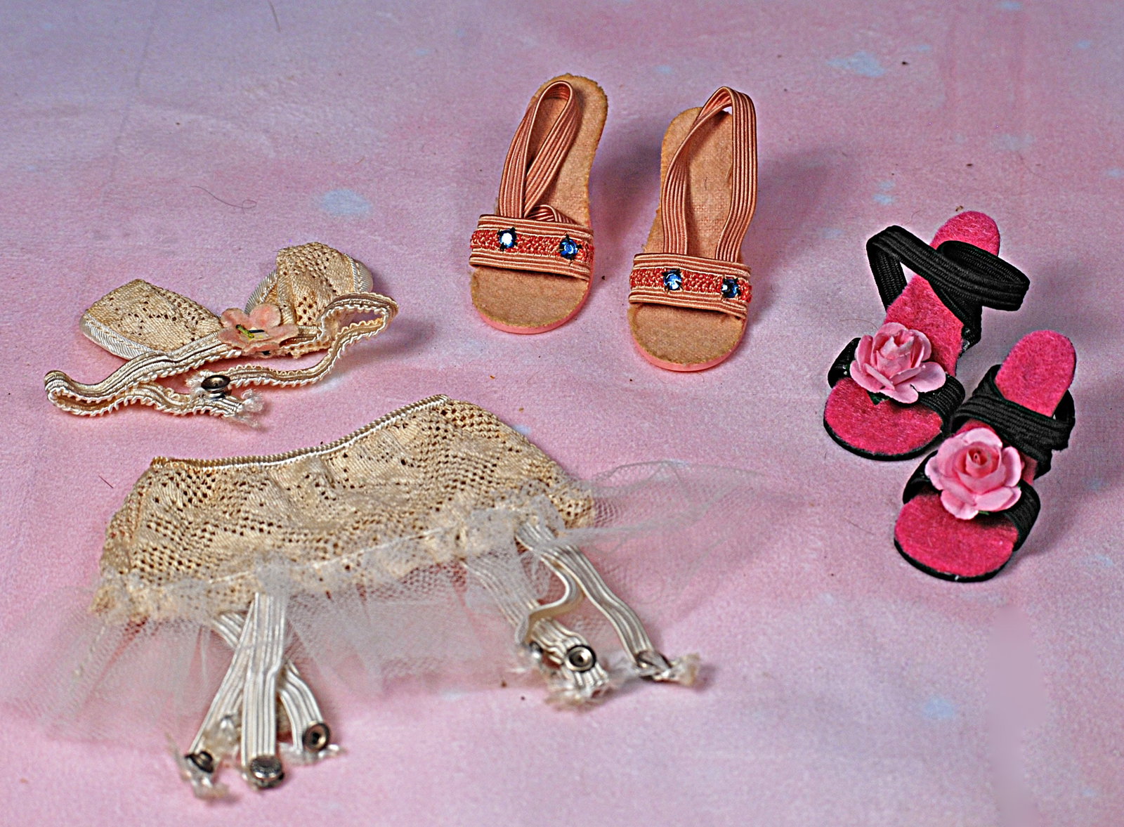 SHOES AND UNDER GARMENTS FOR CISSY DOLLS. (1 of 1)