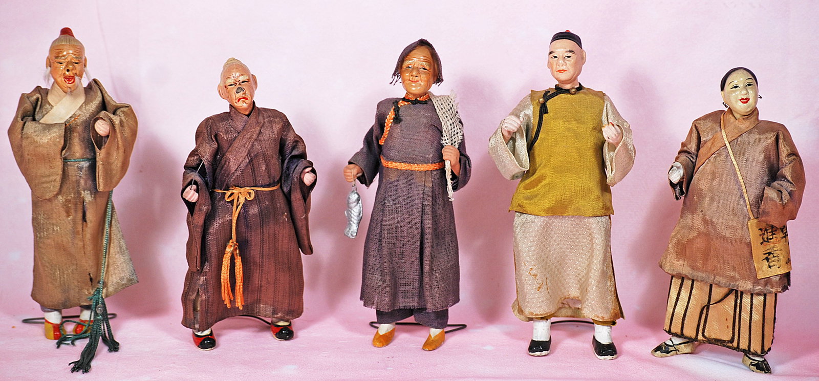 FIVE ANTIQUE CHINESE PORTRAIT DOLLS IN ORIGINAL COSTUME.. (1 of 1)