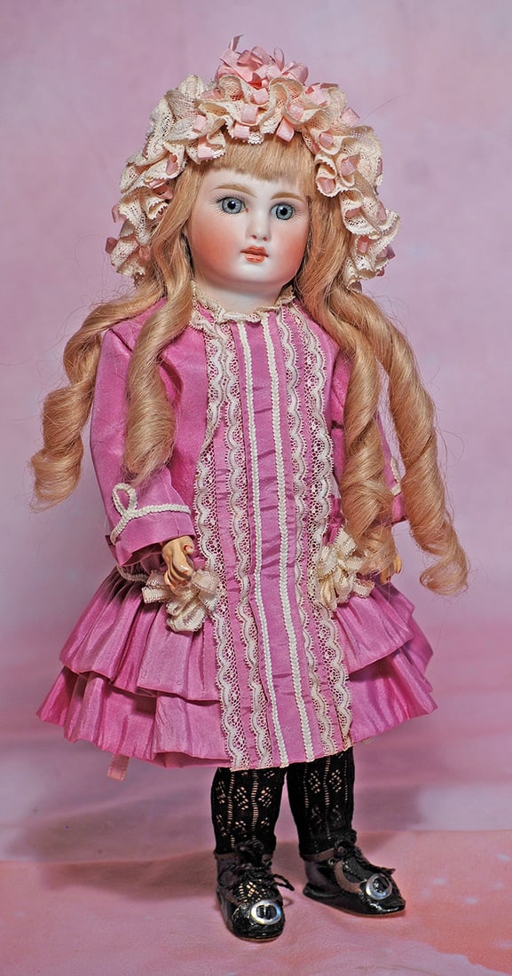 GERMAN BISQUE SONNEBERG BELTON-TYPE DOLL. (1 of 2)