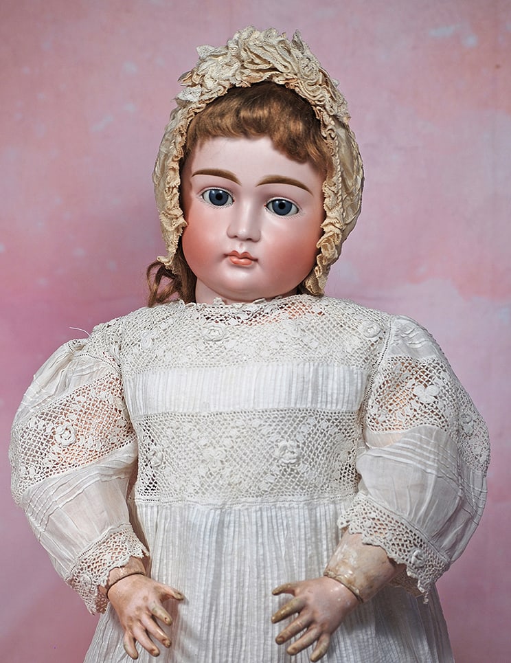 GERMAN BISQUE CLOSED MOUTH DOLL KNOWN AS “A.T. KESTNER”.  22”.  Marks: 15.  Bisque (1 of 3)