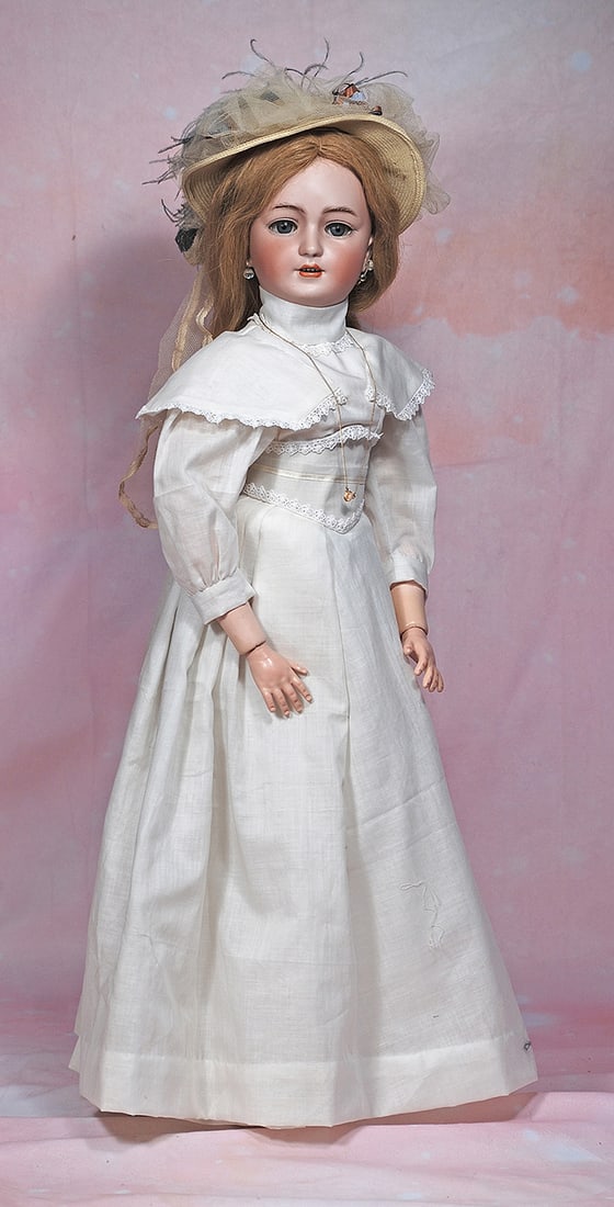 GERMAN BISQUE LADY DOLL, 1159, BY SIMON AND HALBIG. 24”. Marks: 1159 Simon & Halbig, 10.: GERMAN BISQUE LADY DOLL, 1159, BY SIMON AND HALBIG. 24”. Marks: 1159 Simon & Halbig, 10. Bisque socket head, blue sleep eyes, painted and applied lashes, eyeliner, feathered brows, pierced ears,
