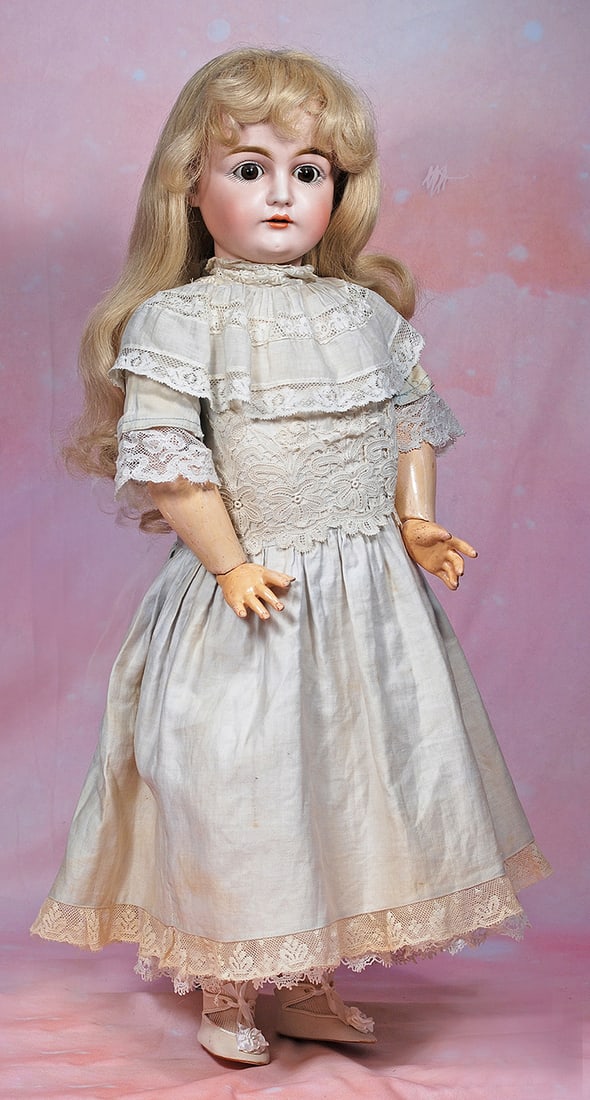 PRETTY GERMAN BISQUE CHILD BY KESTNER. (1 of 2)