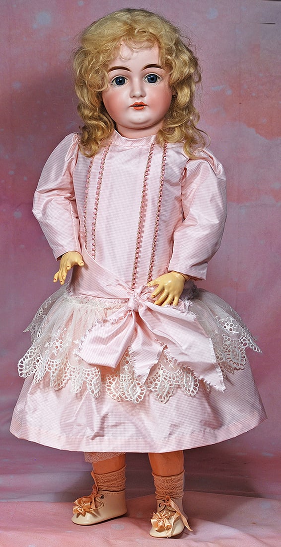 PRETTY GERMAN BISQUE CHILD BY KESTNER. (1 of 2)